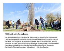 Pressseausschnitt mit Bild einer Baumpflanzaktion in Karlsruhe